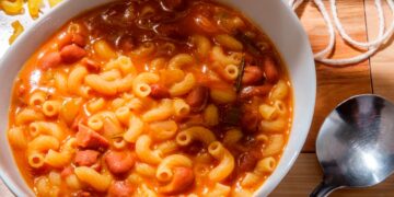 Descubra uma combinação deliciosa com esta receita de massa com feijão vermelho! Prepare esta combinação de sabores e texturas da forma correta.