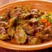 Estes miúdos de frango à portuguesa podem ser servidos como petisco ou como refeição. E molhar o pão… é uma verdadeira tentação!