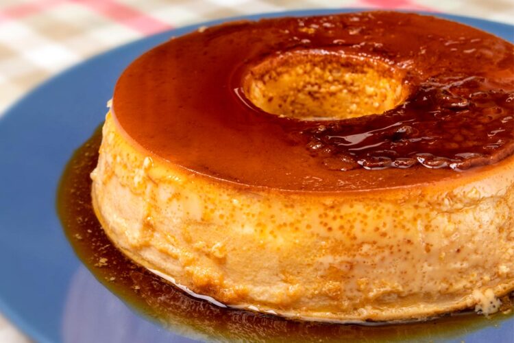 Reviva memórias de infância com um delicioso pudim caseiro da avó! Descubra todos os segredos desta clássica receita e deixe todos rendidos!
