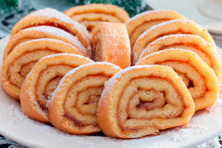 Delicie-se com uma Torta de Cenoura Húmida de deixar água na boca! Descubra como preparar esta sobremesa incrivelmente fofa para adoçar os seus momentos especiais!