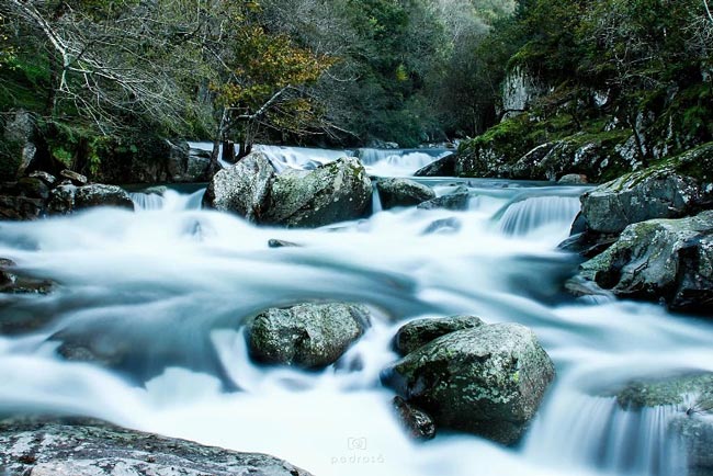 Rio Bestança: um tesouro natural em Portugal O Rio Bestança é um dos rios mais limpos e preservados da Europa