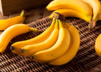 Dicas que funcionam! Saiba como prolongar a vida útil das bananas.
