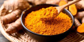 Conheça e aproveite todas as vantagens da curcuma!