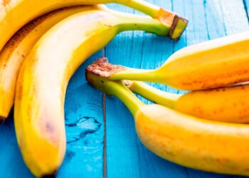 Técnicas simples que mantêm as bananas em bom estado por mais tempo.