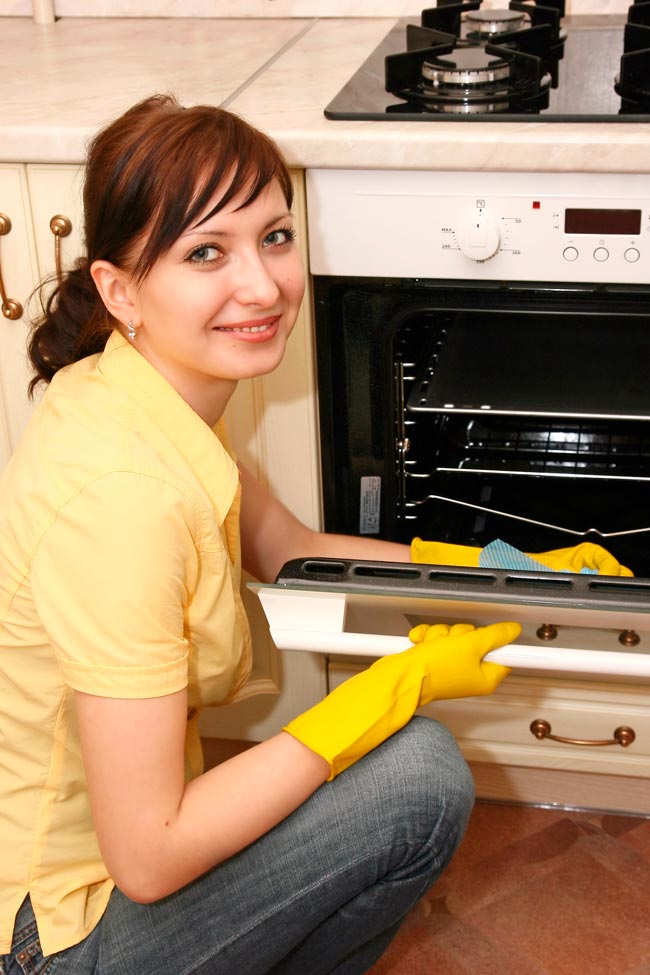 Como limpar o forno com métodos comprovados Limpe o seu forno de forma eficaz, sem esforço e deixe-o como novo!