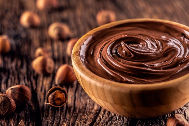Métodos eficazes na remoção de nódoas de chocolate fácil e rapidamente!