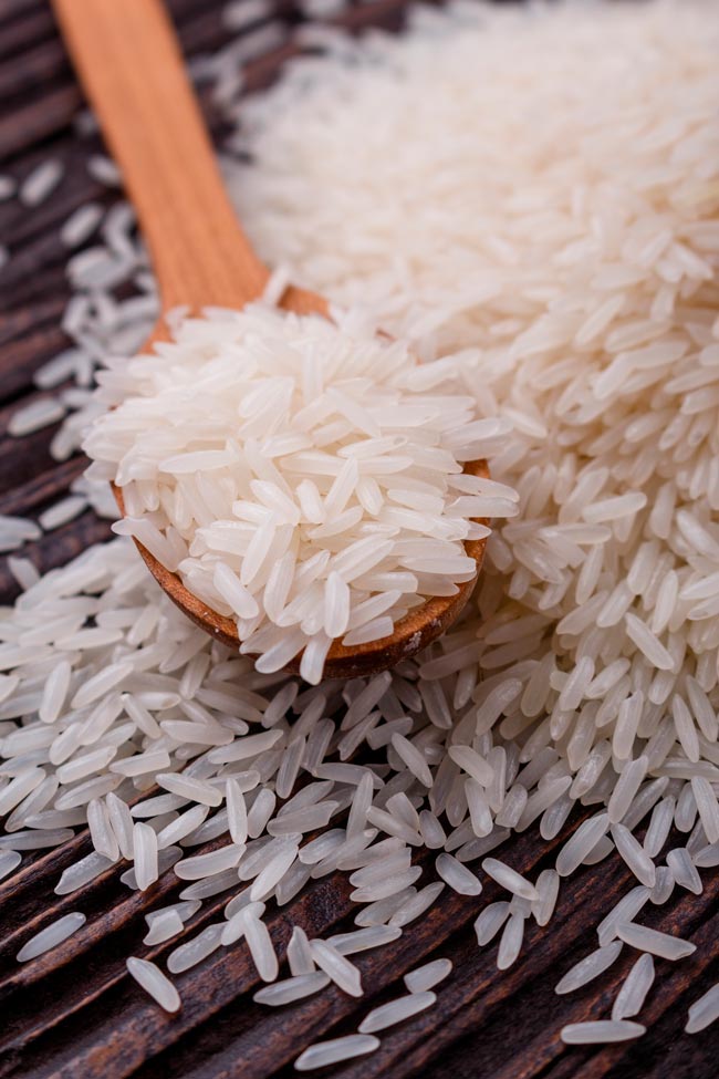 Lavar o arroz: sim ou não? Descubra os motivos por que se deve, ou não, lavar o arroz. O segredo por trás desse procedimento é surpreendente.