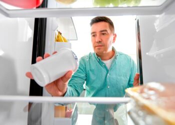 Será seguro consumir iogurtes fora da data?