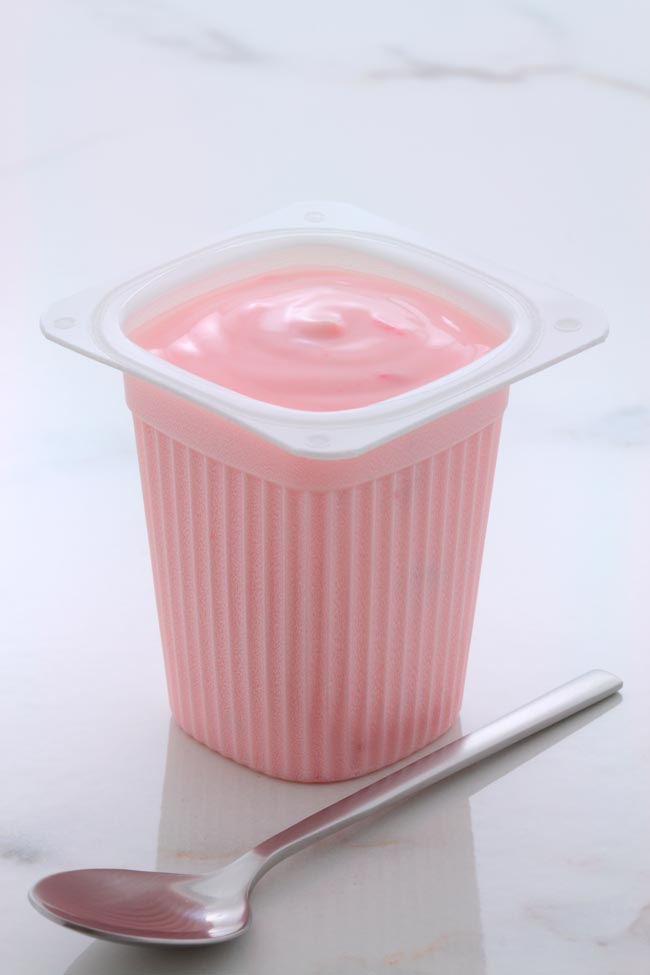 Posso comer um iogurte fora do prazo de validade? Será seguro consumir iogurtes fora da data?