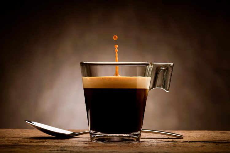 Saiba o que acontece se beber café todos os dias Descubra os surpreendentes segredos do café!