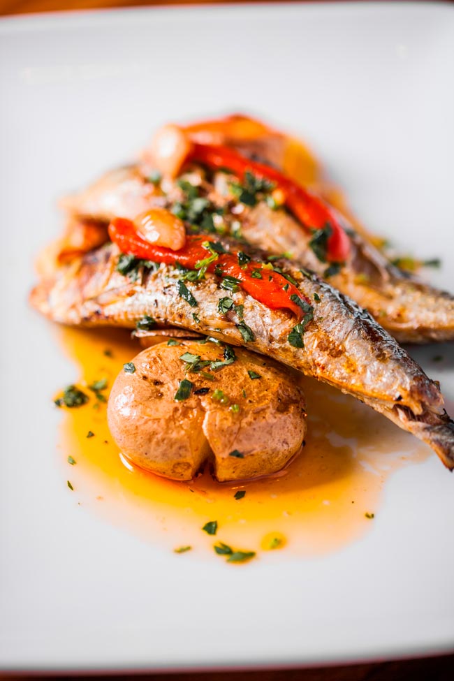 Sardinhas assadas no forno Uma receita que todos os apreciadores de sardinhas vão adorar!