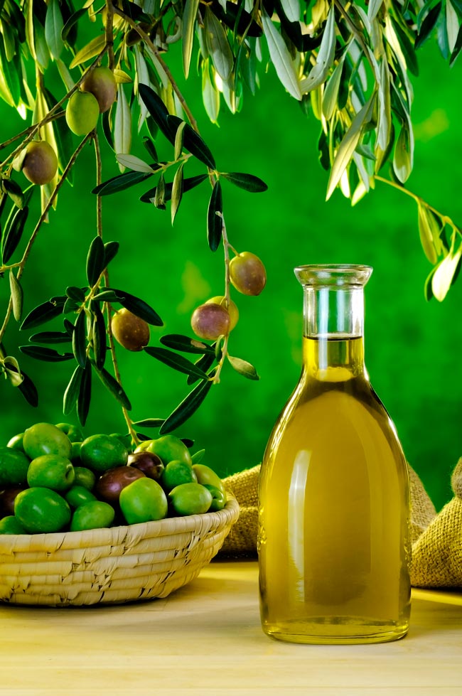 10 usos do azeite surpreendentes Descubra formas inovadoras de aproveitar esse ingrediente versátil em sua rotina. 10 usos do azeite surpreendentes