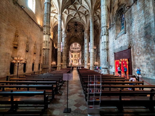 As 5 igrejas em Lisboa de visita obrigatória Descubra a beleza arquitetónica e histórica destes locais sagrados que não pode ignorar!