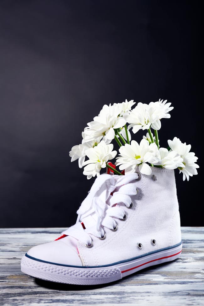 6 métodos eficazes para eliminar maus odores nos sapatos Descubra como eliminar maus odores nos sapatos de forma eficaz.