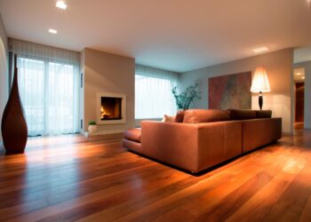 Saiba como deixar o piso limpo e brilhante que até faz inveja!