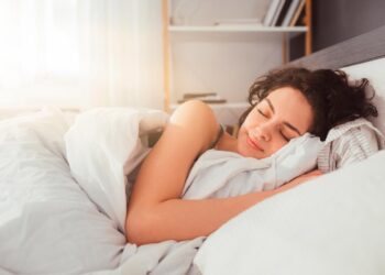 Sabia que a posição em que dorme faz uma grande diferença na qualidade do sono?