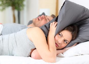 Cansado do ressonar? Dormir bem é possível! Descubra soluções para noites de sono tranquilas e desfrute de um sono revigorante.