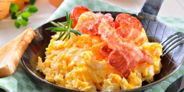 Evite os 13 erros mais frequentes ao cozinhar ovos. Com um pouco de prática, vai-se tornar num mestre cozinheiro de ovos.