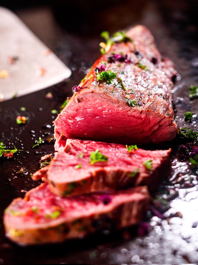 Evite os 7 erros mais frequentes a confecionar carne Descubra como preparar a carne perfeita e evite os erros mais comuns! Evite os 7 erros mais frequentes a confecionar carne.
