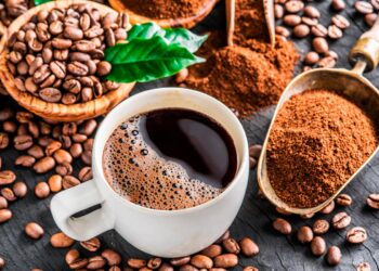 Vamos colocar o café à prova! Descubra qual a melhor opção entre expresso e coado.