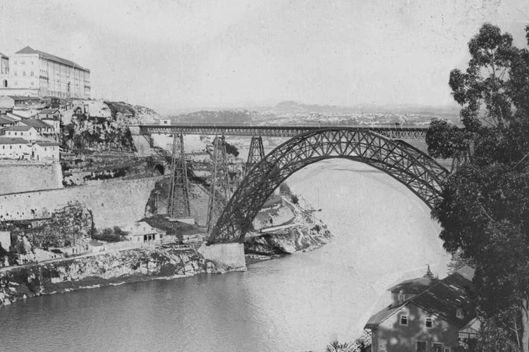 A história incrível da inauguração da Ponte D. Maria Pia no Porto