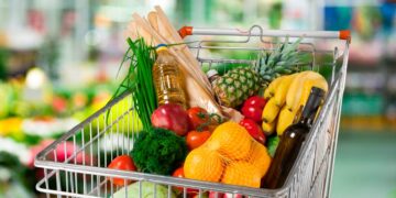 Compre com inteligência! Evite comprar estes 8 produtos no supermercado.