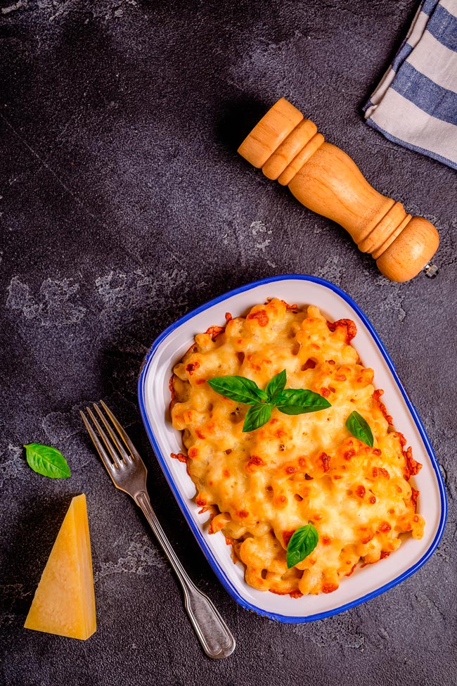 Aprenda a fazer massa gratinada no forno como um Chef italiano Impressione os seus convidados com um prato gratinado de fazer crescer água na boca.