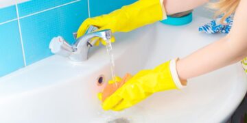 Torne a tarefa de limpar a casa de banho numa missão rápida e bem-sucedida!
