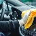 Como limpar os plásticos do carro e deixá-los como novos Aprenda a limpar os plásticos do carro como um profissional e restaure o brilho do seu veículo!