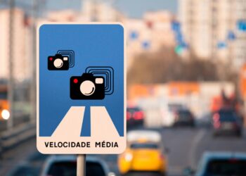 O que significa este novo sinal e que comportamento deve adotar sempre que o vir?