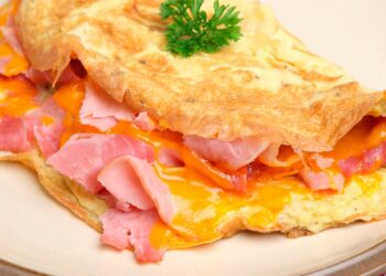 Aprenda a criar uma omelete irresistível que vai impressionar até os paladares mais exigentes.