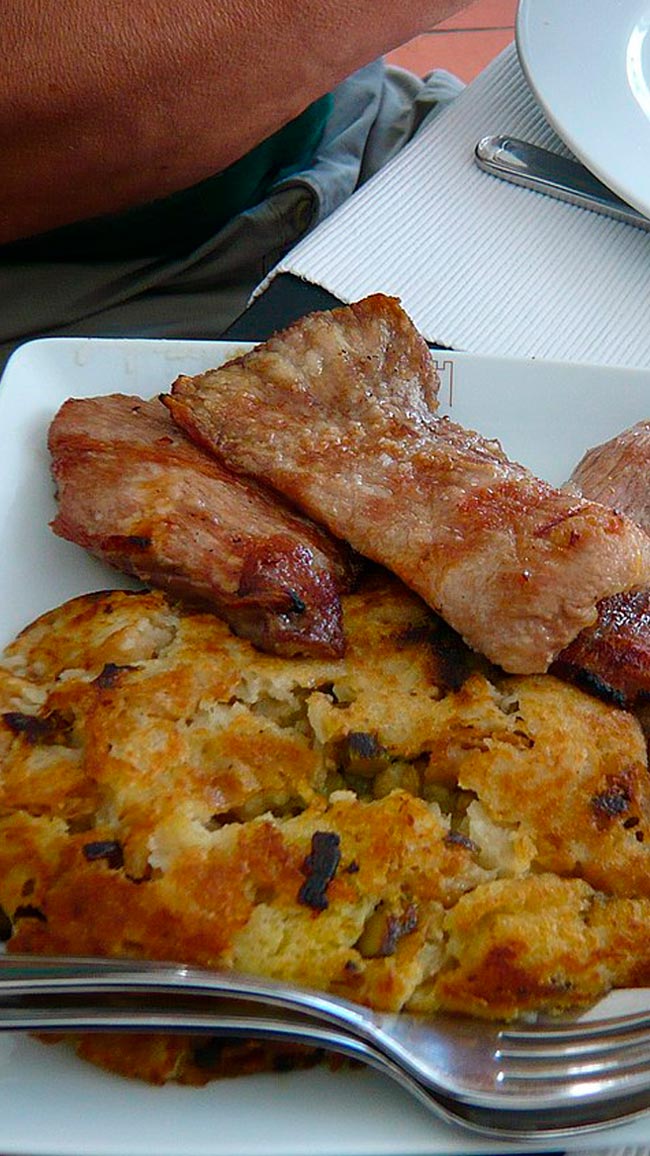 Os segredos para fazer migas à alentejana perfeitas A cozinha alentejana é uma arte e as migas à alentejana perfeitas, são uma obra-prima!