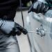 10 conselhos para evitar o roubo do carro Aprenda a reduzir significativamente o risco de roubo do seu veículo. evitar o roubo do carro