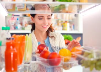 Fortaleça o seu corpo com estes super alimentos poderosos.