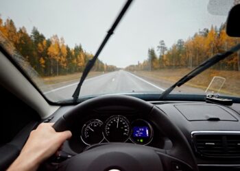 Elimine este ruído incomodativo e desfrute de uma viagem mais silenciosa e confortável!