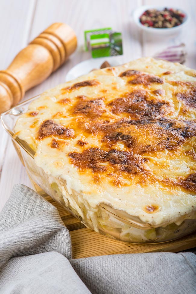 Bacalhau com batata palha no forno. Nunca sobra! Siga esta receita e surpreenda-se com a rapidez com que o prato desaparece da mesa! Bacalhau com batata palha