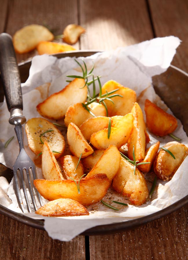 Como cozinhar batatas na perfeição: fritas, assadas e cozidas Descubra todos os segredos para preparar batatas irresistíveis! Como cozinhar batatas