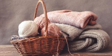 Descubra como manter as suas malhas limpas e bem cuidadas.