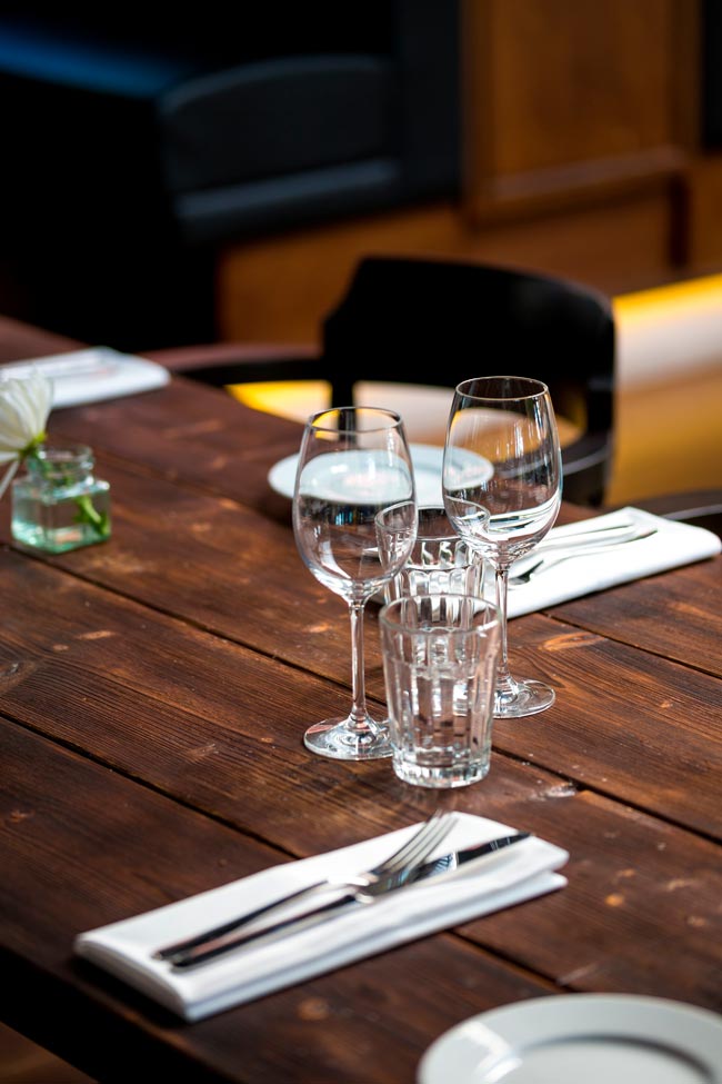 Como poupar dinheiro em restaurantes com 12 dicas infalíveis Desfrute de refeições deliciosas a um custo mais acessível. poupar dinheiro em restaurantes