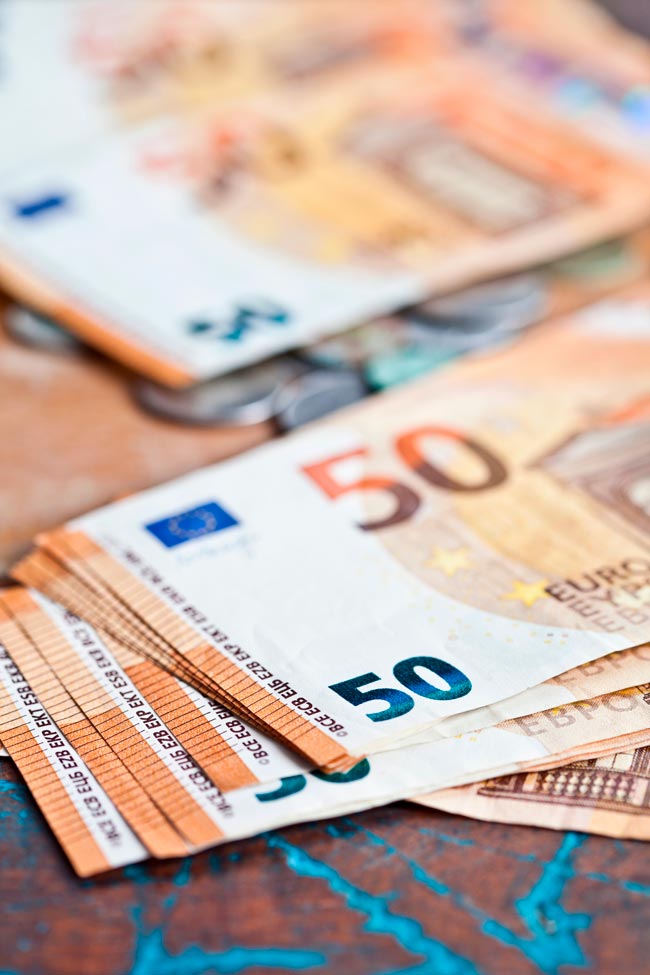 Novo jogo Eurosorteio já é oficial e pode dar-lhe 20 mil euros por mês  durante 30 anos - Notícias de hoje - IOL