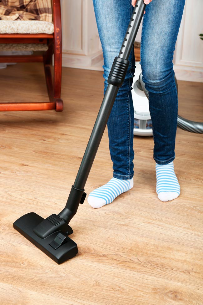 Limpezas de outono: as limpezas mais importantes do ano Conheça a nossa lista de tarefas para deixar a sua casa impecável e acolhedora. Limpezas de outono