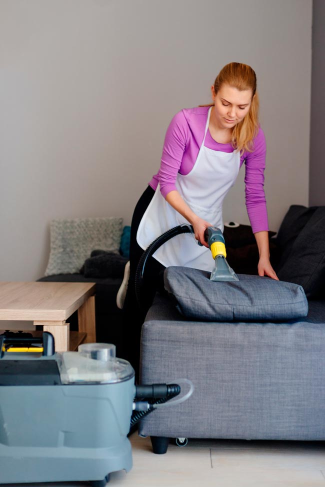 Limpezas de outono: as limpezas mais importantes do ano Conheça a nossa lista de tarefas para deixar a sua casa impecável e acolhedora. Limpezas de outono