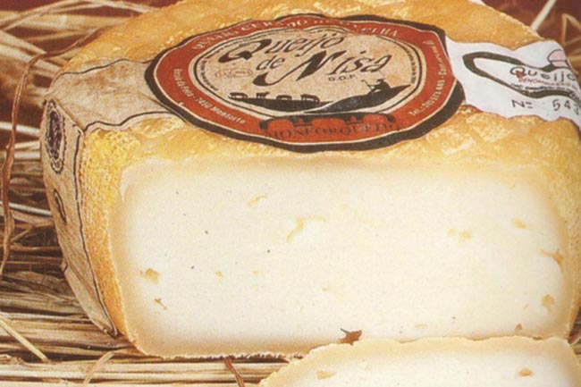 Queijos portugueses: 8 dos melhores queijos de Portugal Delicie-se com a riqueza da tradição queijeira portuguesa através destas incríveis opções. Queijos portugueses