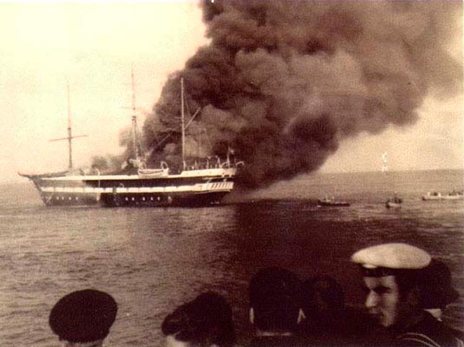 A 4ª fragata de guerra mais antiga do mundo é portuguesa Faça uma viagem no tempo visitando a fragata D. Fernando II e Glória!