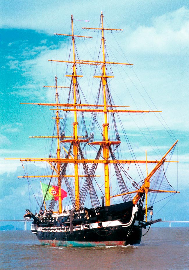 A 4ª fragata de guerra mais antiga do mundo é portuguesa Faça uma viagem no tempo visitando a fragata D. Fernando II e Glória!