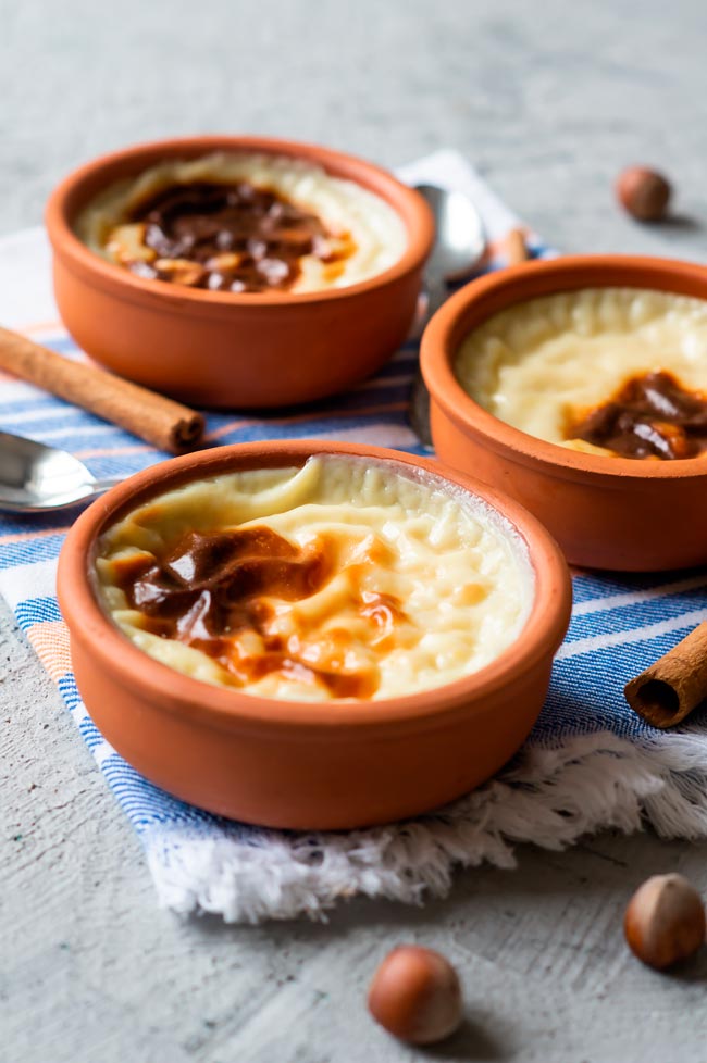 Arroz-doce no forno, uma sobremesa irresistível Uma explosão de sabores e texturas que elevam o arroz-doce a um patamar ainda mais delicioso.