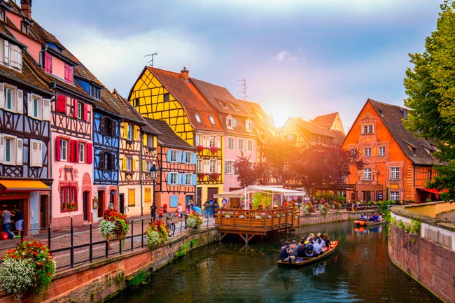 Colmar, a magia de uma cidade medieval Há destinos tão deslumbrantes que são mágicos.