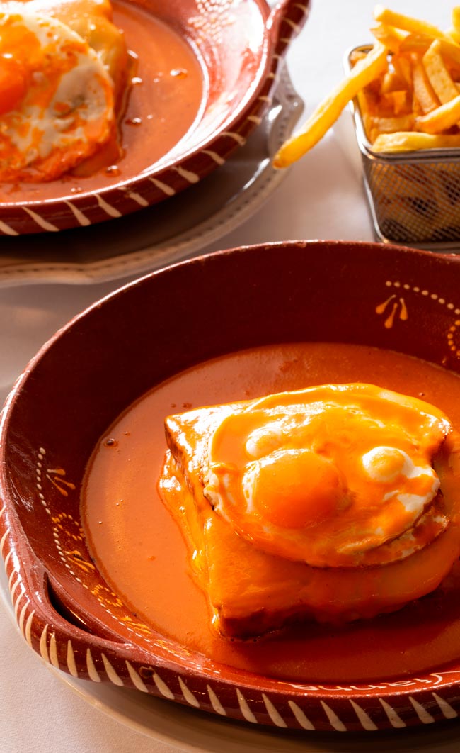 Francesinha light com molho de francesinha Uma receita deliciosa de francesinha light com um molho de francesinha igualmente saboroso!
