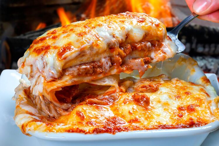 Satisfaça os seus desejos de lasanha com a nossa irresistível e autêntica receita!