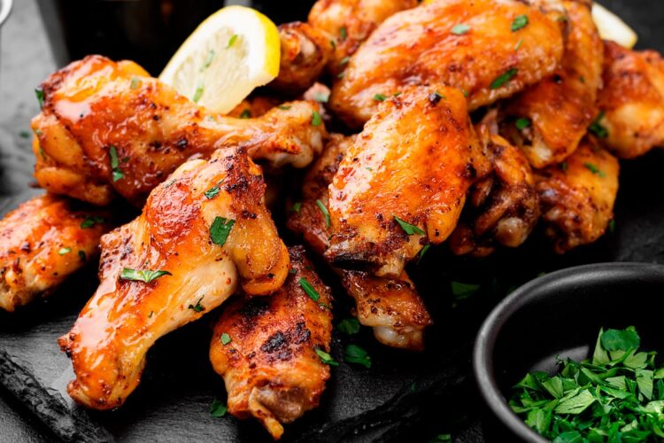 Receita de asas de frango no forno Ninguém consegue resistir ao sabor destas asinhas de frango!